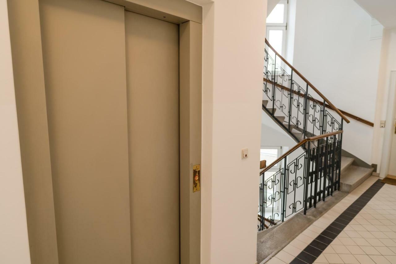 Stadlau Live Apartments Wenen Buitenkant foto