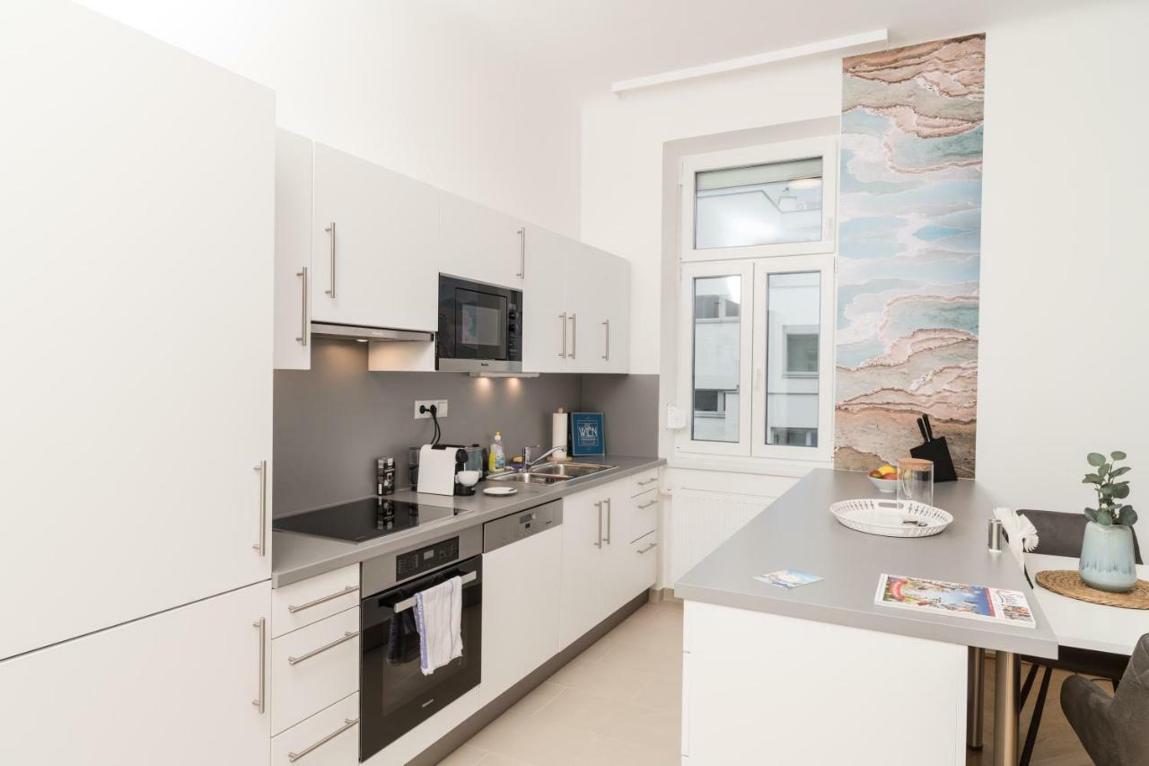 Stadlau Live Apartments Wenen Buitenkant foto