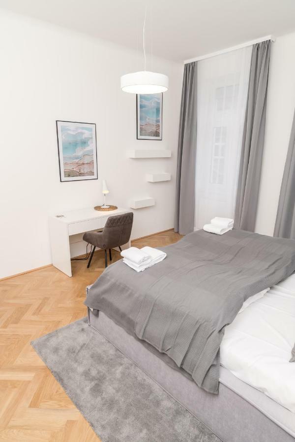 Stadlau Live Apartments Wenen Buitenkant foto
