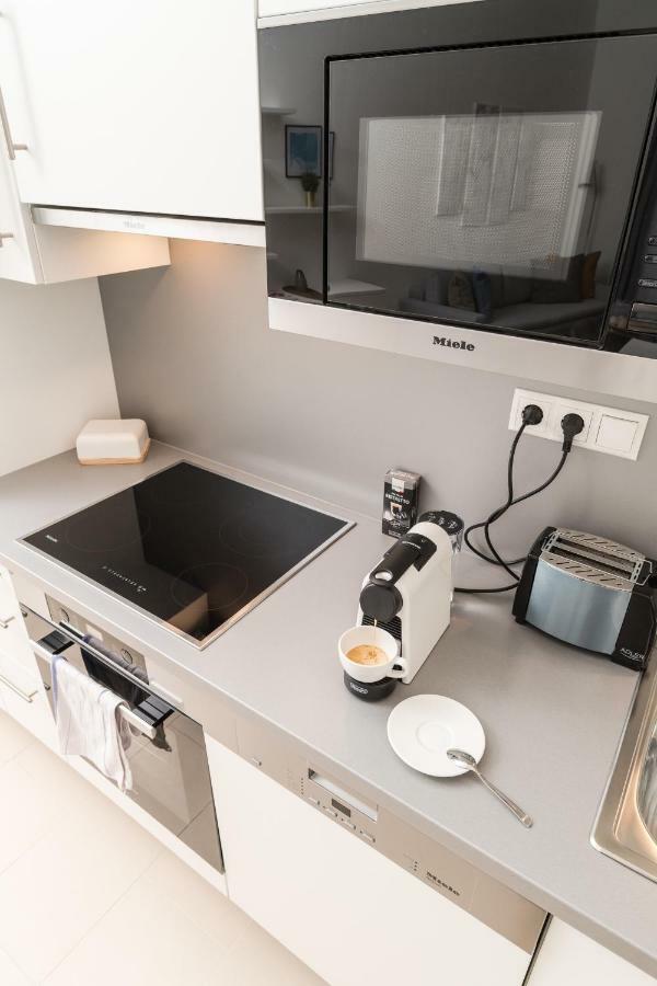 Stadlau Live Apartments Wenen Buitenkant foto
