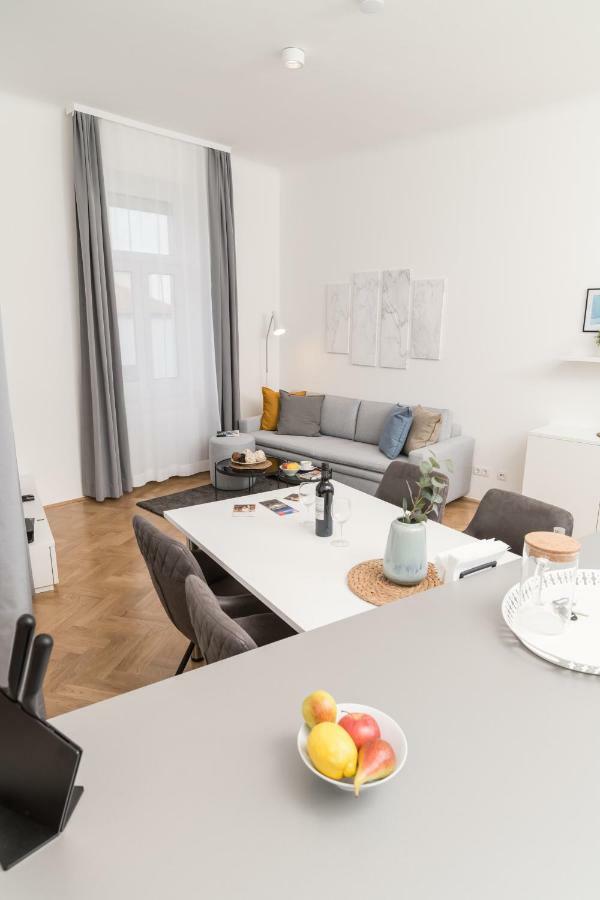 Stadlau Live Apartments Wenen Buitenkant foto