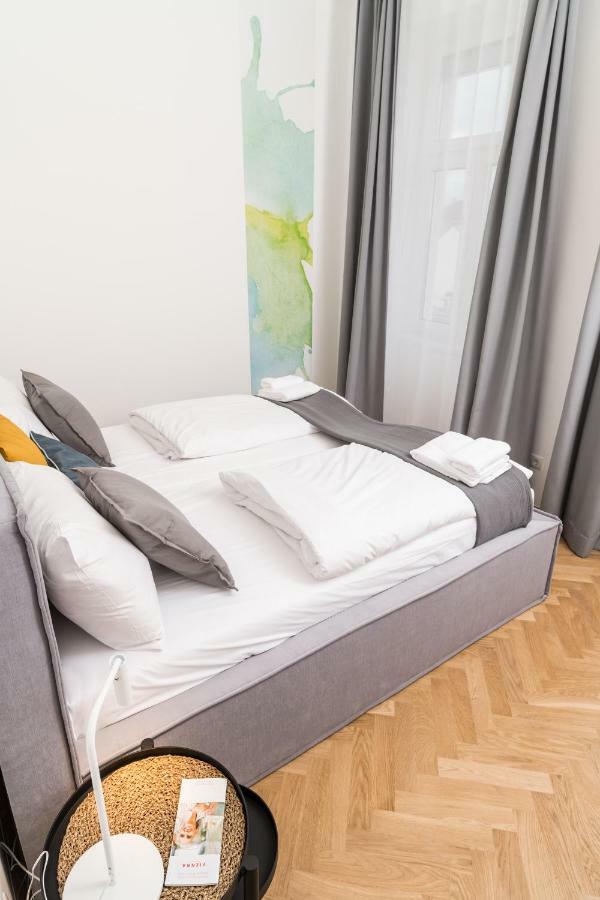 Stadlau Live Apartments Wenen Buitenkant foto