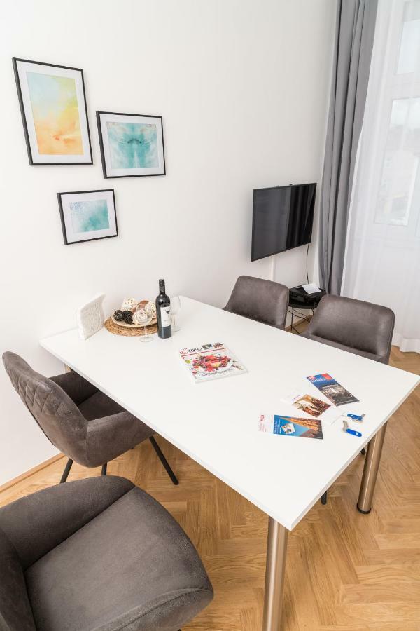 Stadlau Live Apartments Wenen Buitenkant foto
